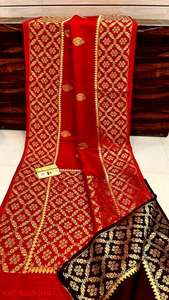 Saris de seda de brocado hechos a medida disponibles en una amplia variedad de colores ideales para reventa en tiendas de suministros de tela - Product Image 2