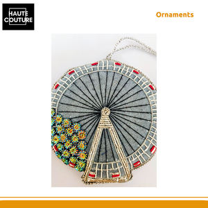 Distribuidor Confiable de Adornos Colgantes Festivos con Forma de Rueda Gigante de 10 cm de Diámetro, Hechos a Mano y Bordados, con Opciones Personalizadas - Product Image 5