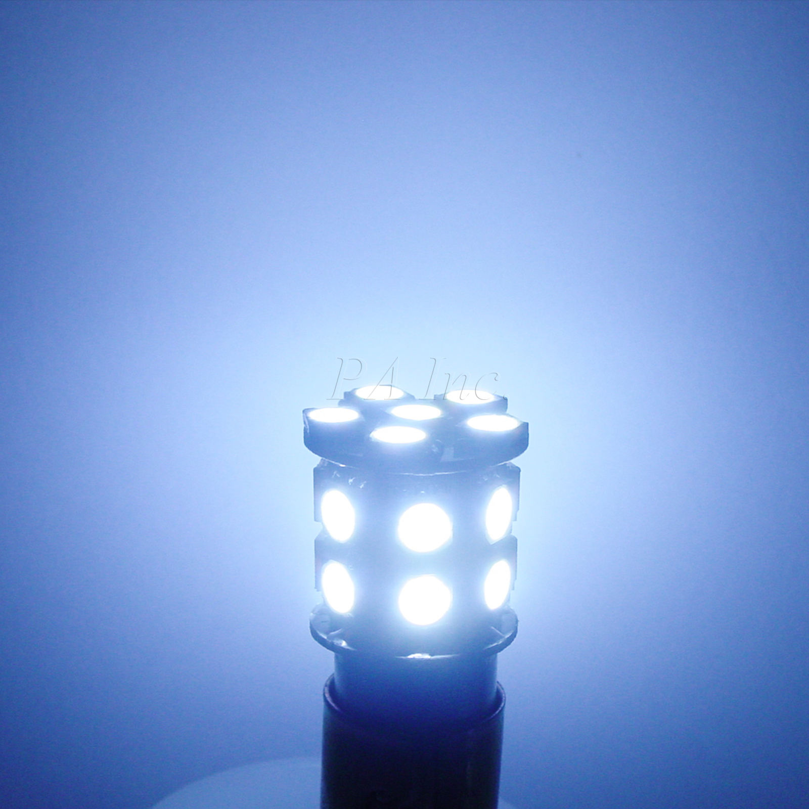 ธรรมชาติสีขาว