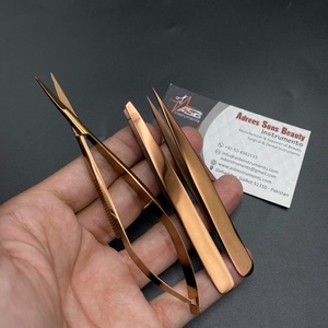 Pinset alis berlapis emas mawar, Pinset alis ujung lancip miring dengan gunting alis & gunting pegas - Product Image 3