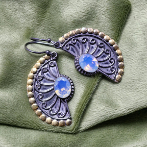 Boucles d'oreilles en argent sterling 925 de qualité supérieure avec pierre précieuse opale, design bohème en forme de feuille, bijoux faits à la main, cadeau pour elle - Product Image 1