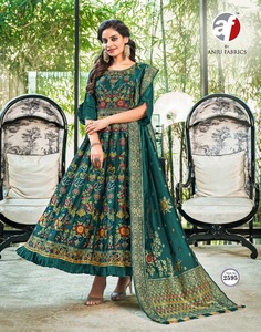Robe Anarkali Kurti en soie jacquard pour femme, avec dupatta, nouvelle collection, tenue traditionnelle indienne pour mariage et fêtes. - Product Image 2