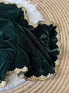 Sari en soie douce Banarasi jaune marron avec un riche tissage en zari extensible pour les mariages, les cérémonies traditionnelles, les fêtes de Diwali - Product Image 5