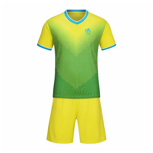 Service OEM Nouvelle conception Uniforme de football Vêtements d'entraînement à bas prix - Product Image 1