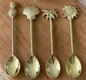 มีดสแตนเลสทำมือพร้อมด้ามทองเหลืองสีทองโดยผู้ส่งออกอินเดียบ้านโรงแรมงานแต่งงาน - Product Image 3