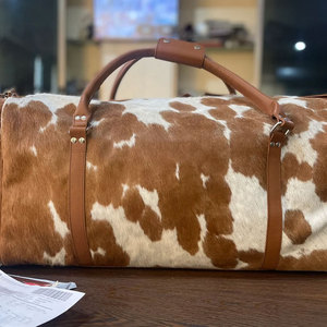 Vente directe d'usine, prix bas, sacs de voyage en cuir de vache, vente chaude, design artisanal tendance, sacs de voyage en cuir de vache - Product Image 3
