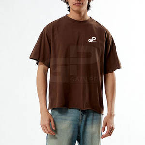 Camiseta Corta para Hombre, Corte Cuadrado, Estilo Estructurado y Atractivo de Moda Casual Contemporánea - Product Image 4