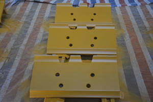 D6 D7 <span class=keywords><strong>D8r</strong></span> 600mm 700mm 800mm Grouser sepatu Jalur baja <span class=keywords><strong>Dozer</strong></span> Assy Tautan plat Bulldozer sepatu Track - Product Image 2