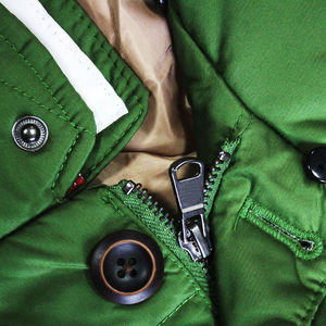 Veste bulle à fermeture éclair complète à col montant pour hommes avec capuche couleur unie vierge veste bouffante en duvet pour hommes Service OEM personnalisé - Product Image 3