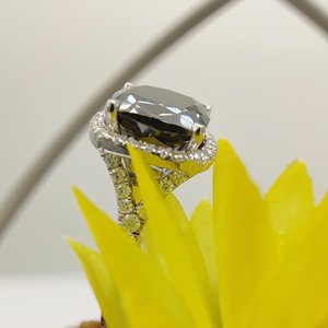 Anillo de compromiso de moissanita de oro sólido de 10K de diseño personalizado de lujo con diamantes completos para fiestas y regalos - Product Image 6