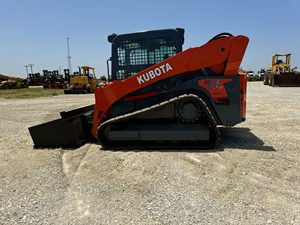 Cargador de Orugas Kubota de Alta Calidad, Minicargador con Cucharón de Enganche Rápido de 6.5 pies, Orugas de Goma de 18 Pulgadas, Accesorios de Alta Eficiencia - Product Image 5