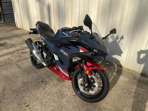 2026 Kawasaki Ninja 500 ABS Bleu Métallique Mat Noir Nuit - Product Image 6