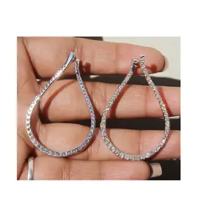 Bijoux fins les plus vendus Boucles d'oreilles en diamant de 2.15 ct pour femmes disponibles à un prix abordable pour l'exportation en vrac