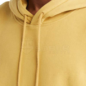 เสื้อฮู้ดดี้โอเวอร์ไซส์ผู้ชายคุณภาพดี ปรับแต่งโลโก้ได้ ใช้ในฤดูหนาว ผลิตจากโพลีเอสเตอร์ผสมคอตตอน ย้อมสีพื้น ระบายอากาศได้ดี แห้งเร็ว - Product Image 5