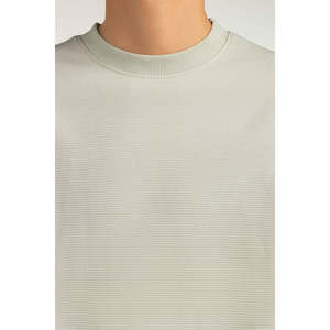 เสื้อสเวตเชิ้ตแขนยาวผู้ชาย ผ้าฝ้าย 100% ทรงปกติ คอกลม ถักทอ แห้งเร็ว 340 กรัม สำหรับฤดูหนาว รับผลิตแบบ OEM ODM ขายส่ง - Product Image 2