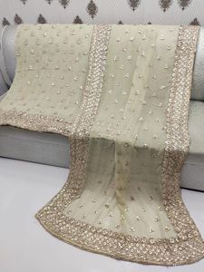 Abito Gota appena disegnato con filatura vibrante e <span class=keywords><strong>dettagli</strong></span> A specchio una straordinaria aggiunta al guardaroba etnico - Product Image 4