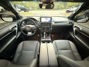 Lexus GX 460 AWD Plus 2023 Usado en Excelentes Condiciones, Sin Accidentes, Volante a la Izquierda/Derecha - Product Image 4