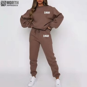 Ensemble veste et jogging à manches longues en velours vert avec logo personnalisé Survêtements à jambe droite et fermeture éclair surdimensionnés pour hommes Survêtement vintage - Product Image 6