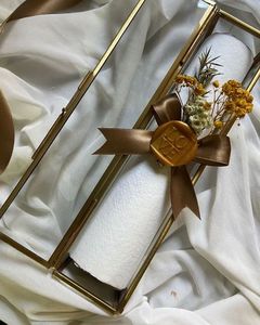 Hộp cuộn thủy tinh kim loại cổ điển với sự quyến rũ của thế giới cũ và thiết kế thủ công phức tạp để sử dụng thẩm mỹ và thực tế - Product Image 4