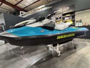 Moto Acuática Sea-Doo de 130 HP, 2 Plazas, 4 Tiempos, 1800cc, Fibra de Vidrio, 300HP, Azul y Amarillo - Product Image 6