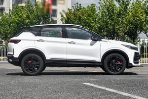 Nuevo SUV Pequeño 2025 L 1.5TD DCT Edición Starburst de Bajo Precio con Control de Crucero, Blanco, Sin Accidentes - Product Image 4