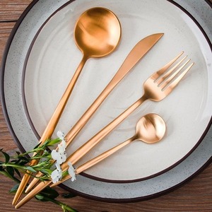 ชุดช้อนสแตนเลสสำหรับร้านอาหารและโรงแรม ดีไซน์หรูหรา - Product Image 4