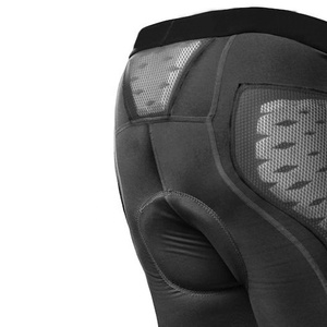 Pantalones cortos de motocross ligeros y personalizados OEM para hombre, último diseño, superventas, ropa deportiva de carreras para adultos, opta por nombre de equipo personalizable - Product Image 4