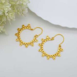 Vente en gros de boucles d'oreilles indiennes bijoux bohèmes boucles d'oreilles tribales pour femmes cerceau en laiton léger accessoires de boucles d'oreilles tribales à la mode - Product Image 6