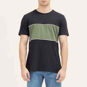 Camiseta personalizada de primera calidad hecha de tela de algodón de alta calidad que ofrece una comodidad superior, transpirabilidad y un aspecto personalizado elegante - Product Image 4