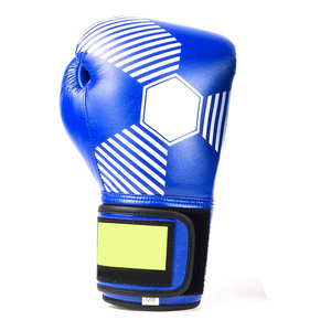 Guantes de Boxeo Super Men de 6oz y 18oz, Hechos en Pakistán para Artes Marciales al Aire Libre, OEM, Nuevo Modelo, Acolchados y Suaves - Product Image 5