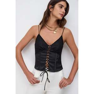 เสื้อสายเดี่ยวบางๆ - Product Image 3