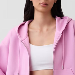 Sweat à capuche pour femme avec un design tendance pour les commandes en gros, logo personnalisé, design uni de couleur unie avec cordon de serrage et capuche, décontracté - Product Image 2