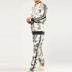 Conjunto de chándal de lana de invierno personalizado Unisex de alto impacto con MOQ bajo y conjunto de pantalones de chándal con capucha al por mayor - Product Image 3