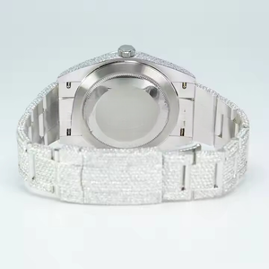 Reloj de Pulsera Azul Personalizado para Hombre, con Diamantes de Moissanita con Claridad VVS, Cuarzo Miyota Analógico, Cristal de Acero Inoxidable, Estilo Moderno y Ejecutivo - Product Image 2