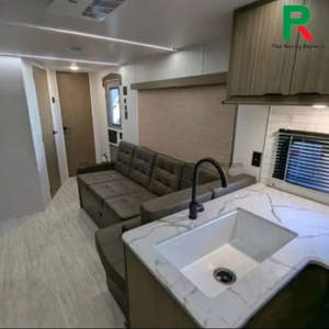 Usado en los EE. UU.: Remolque de Viaje Cómodo y de Calidad para Campamentos de Lujo y Aventuras en RV - Product Image 4