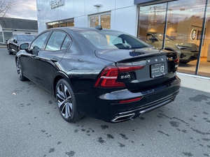 Vo-lvo S60 2022 en parfait état - Product Image 4