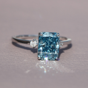 Elegante anillo solitario de diamante VVS Clarity de corte radiante hecho en laboratorio para mujer, joyería única de oro blanco de 14 quilates para bodas y fiestas - Product Image 1