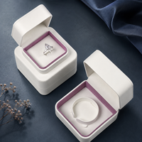 Coffret d'emballage carré personnalisé MISEN en cuir PU blanc avec couvercles pour bagues, colliers, bracelets et joncs, avec logo, vente en gros