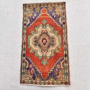 1.5x2.8 ft Small Vintage Turkish Rug, <b>Red</b> Camouflage <b>Wool</b> Rug - Product Image 1