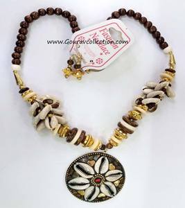 Vente en gros Codi perles Boho bijoux de mode mosaïque pendentif os perles colliers GC-NK-315 pour les filles européennes et les femmes utilisent. - Product Image 4