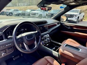 Blanc 2024 GMC Yukon Denali Ultimate 4WD avec sièges en cuir Démarrage à distance Roues chromées Navigation Bluetooth Sièges de troisième rangée - Product Image 4