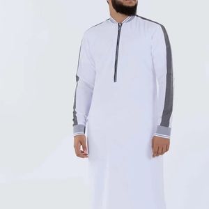 Prix de gros pour hommes Service OEM Thobes saoudien hommes Moyen-Orient Abayas pour hommes 2025 - Product Image 1