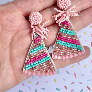 Pendientes Elegantes con Cuentas Bordadas, Joyería Artesanal de Cuentas de Semillas para Mujer, Accesorios de Moda, Diseño Artesanal, Venta al por Mayor - Product Image 1