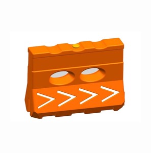 Barrera de soplado de tráfico M65 de impacto de grado de Ingeniero reflectante llena de agua de plástico de alta calidad para una seguridad vial mejorada - Product Image 1