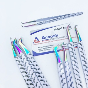 Pince à épiler d'extension de cils en acier inoxydable de haute qualité en gros pointe arc-en-ciel avec impression de cils pointe durable et pointue - Product Image 6