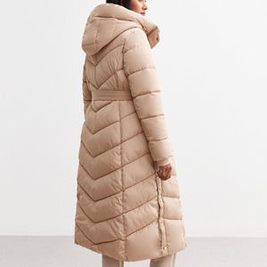 Manteau long matelassé élégant pour femmes, vêtements de rue d'hiver, fabrication de logo personnalisé - Product Image 5