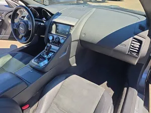 Jaguar F-TYPE Base 2016 - Product Image 6