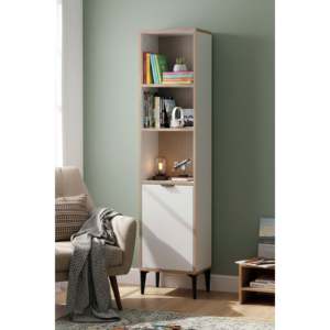 ชั้นวางหนังสือแบบตั้งพื้น Arden Wood สำหรับห้องนั่งเล่น - Product Image 5