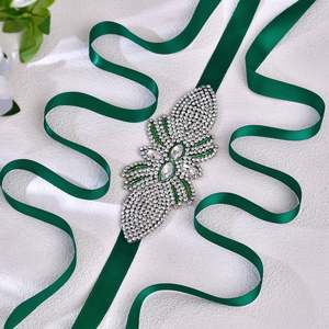 Cinturón de Novia Ajustable con Pedrería Esmeralda Bridella BS152KL1, Disponible para Bailes de Graduación y Eventos Formales - Product Image 5