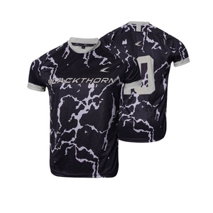 Conjuntos de Ropa Deportiva de Fútbol para Hombre de Secado Rápido Retro, Camisetas de Fútbol con Estampado Digital Personalizado de Alta Calidad con Nombre de Jugador y Logotipo del Equipo - Product Image 1